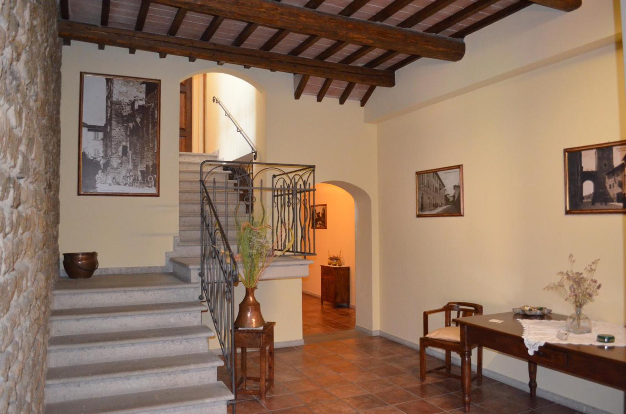 Palazzo Alle Mura Staggia Extérieur photo