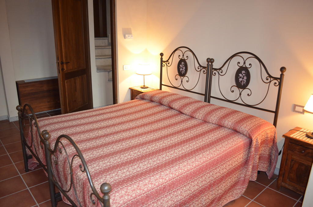Palazzo Alle Mura Staggia Chambre photo
