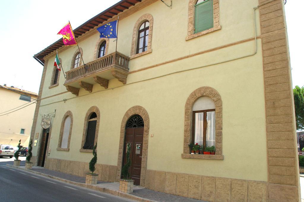 Palazzo Alle Mura Staggia Extérieur photo