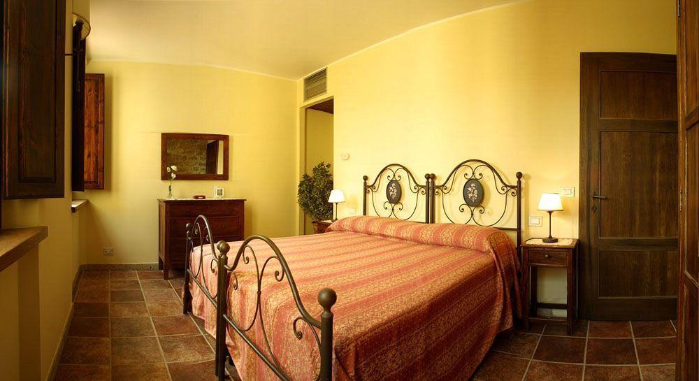 Palazzo Alle Mura Staggia Extérieur photo